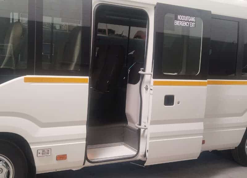 22 Seater Toyota Coaster4