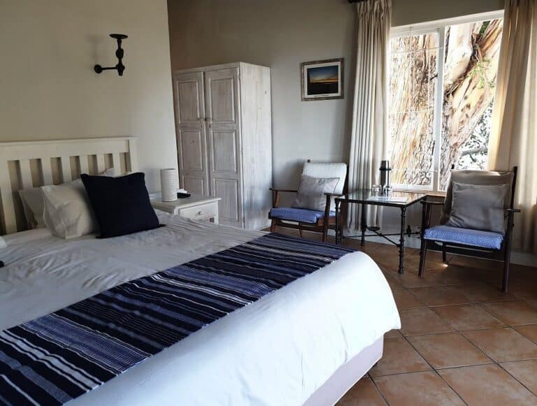 love the shades of blue cape town lodge